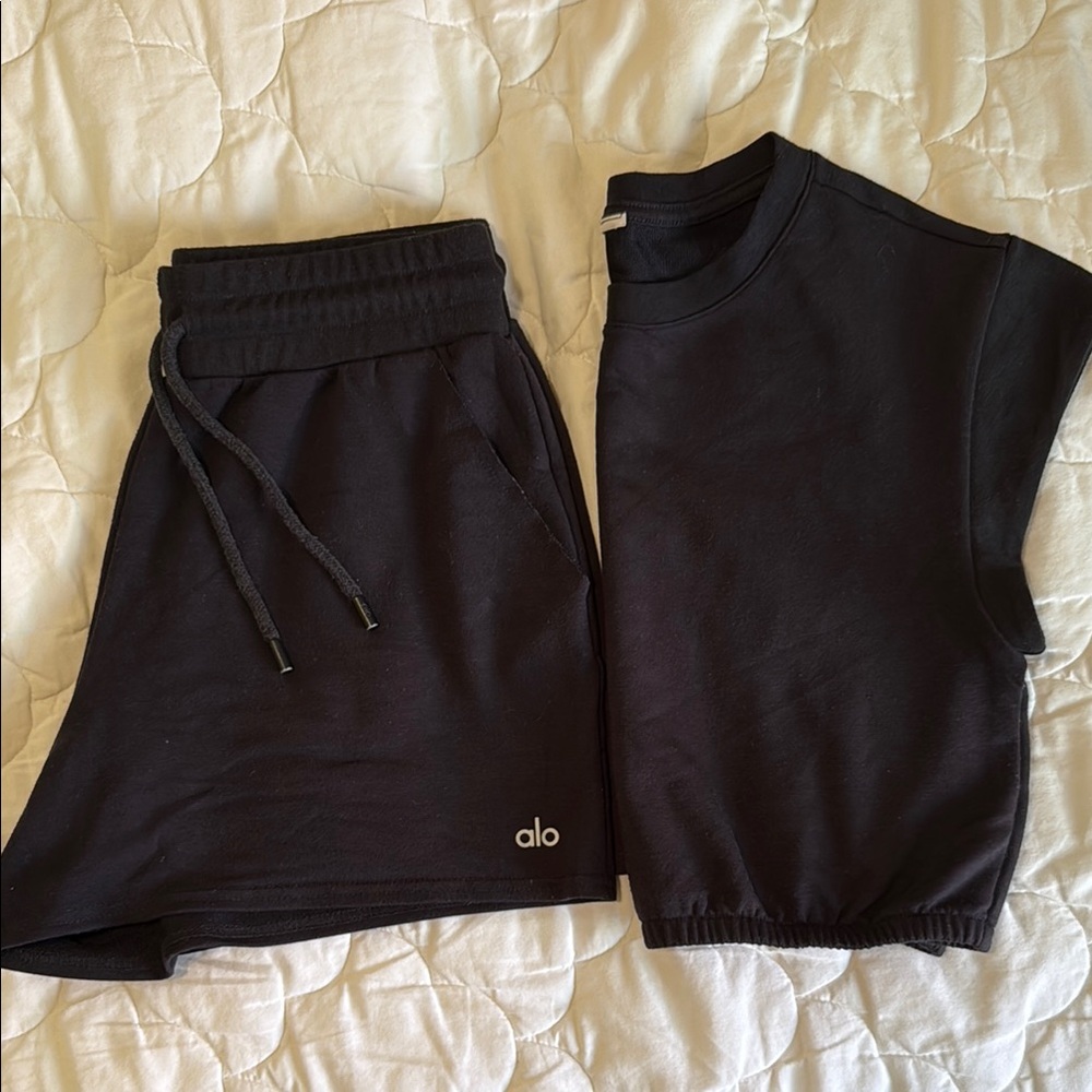 Alo Black Lounge Set